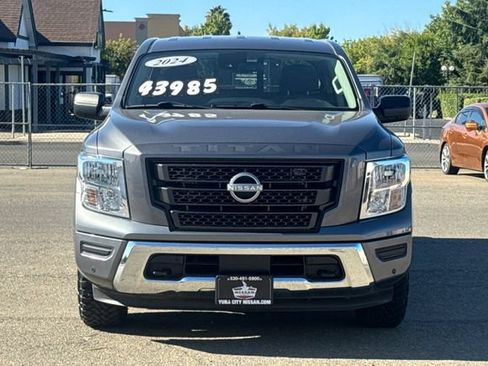 Certified 2024 Nissan Titan SV w/ SV Convenience Package AWD/4WD image 9