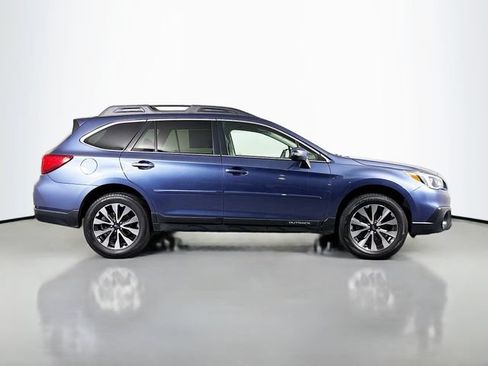 Used 2017 Subaru Outback 2.5i Limited AWD/4WD image 9