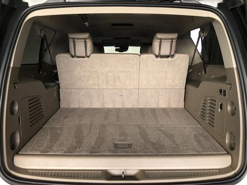 Used 2019 GMC Yukon XL SLT w/ Open Road Package image 13