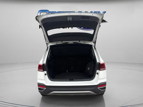 Used 2022 Volkswagen Taos SE FWD image 10