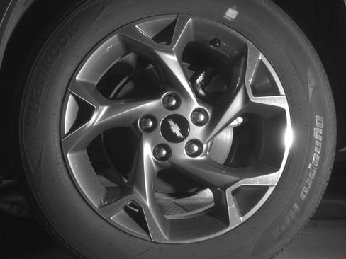 Used 2025 Chevrolet Trax LT FWD image 14