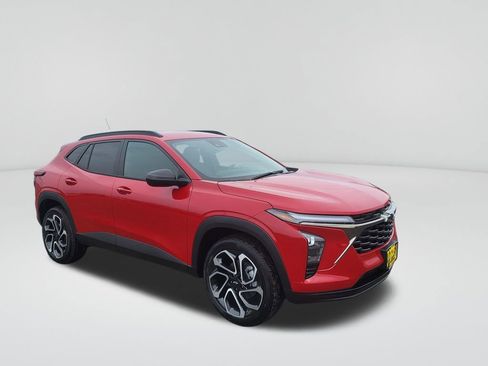 New 2026 Chevrolet Trax RS w/ Driver Confidence Package image 8