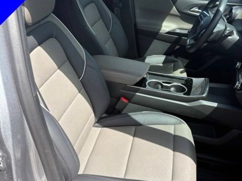 Used 2025 Chevrolet Equinox LT w/ Convenience Package II AWD/4WD image 29