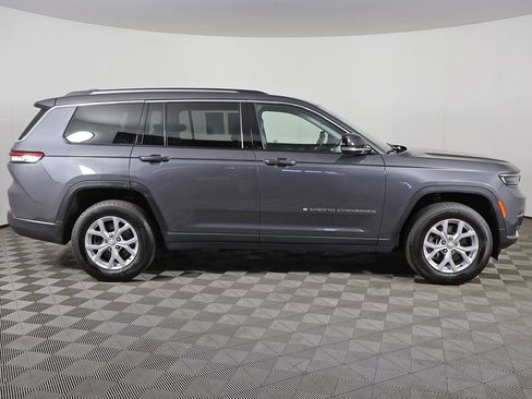 Used 2023 Jeep Grand Cherokee L Limited AWD/4WD image 21