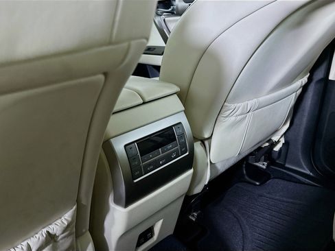 Used 2021 Lexus GX 460 Luxury w/ Sport Design Package AWD/4WD image 28