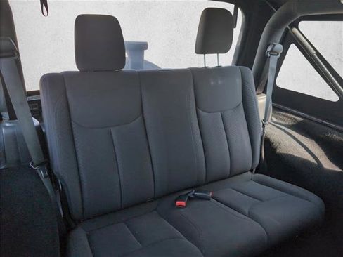 Used 2016 Jeep Wrangler Sport w/ Connectivity Group image 18