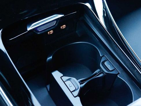 New 2026 Mercedes-Benz C 300 4MATIC Sedan image 31