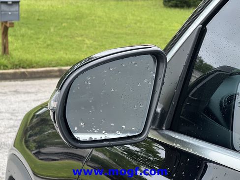 Used 2023 Mercedes-Benz GLB 250 image 31