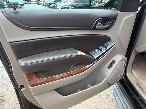 Used 2015 Chevrolet Tahoe LTZ RWD image 14