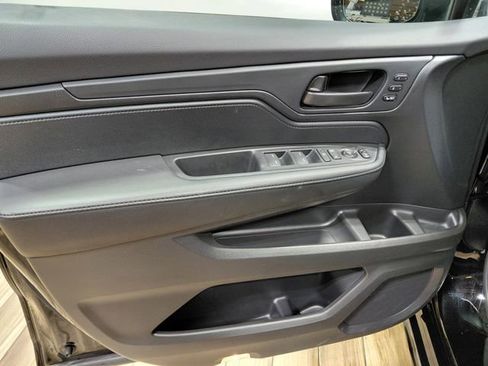 Used 2025 Honda Odyssey Sport-L image 40