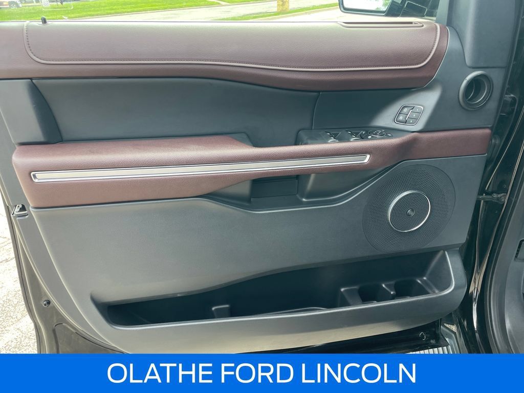 Certified 2022 Ford Expedition Limited AWD/4WD image 14