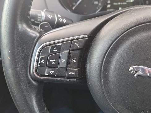 Used 2017 Jaguar F-PACE Premium AWD/4WD image 38