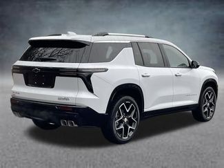 New 2026 Chevrolet Traverse High Country w/ LPO, Floor Liner Package video 3