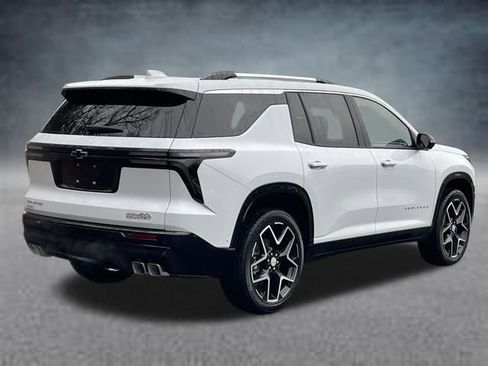 New 2026 Chevrolet Traverse High Country w/ LPO, Floor Liner Package image 3