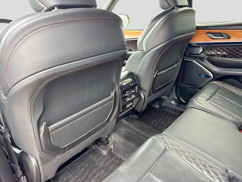 Used 2021 Jeep Grand Cherokee L Summit AWD/4WD image 18