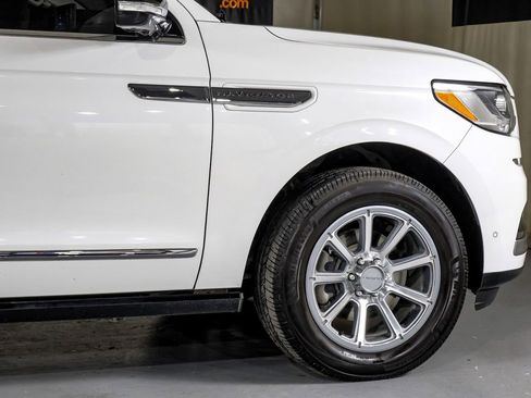 Used 2022 Lincoln Navigator L Reserve image 7