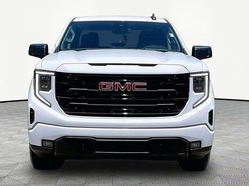 Used 2024 GMC Sierra 1500 Elevation AWD/4WD image 2