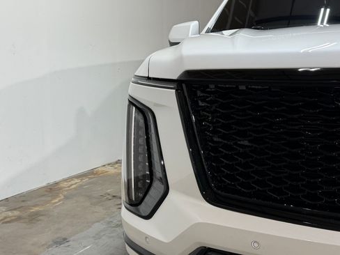Certified 2025 Cadillac Escalade Sport w/ Touring Package AWD/4WD image 9