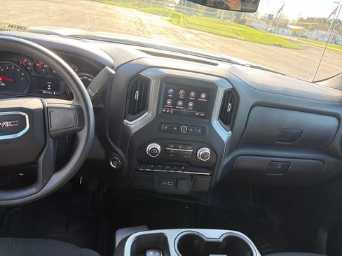 Used 2023 GMC Sierra 1500 Pro w/ Pro Value Package AWD/4WD image 23
