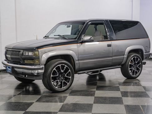 Used 1995 Chevrolet Tahoe 4WD 2-Door image 16