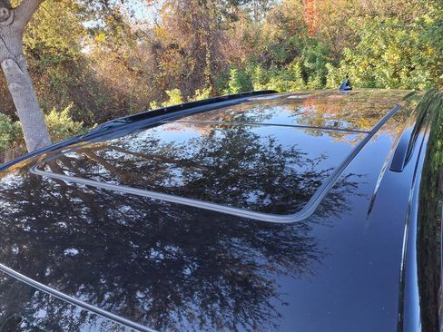 Certified 2024 Cadillac XT6 Sport w/ Technology Package image 10