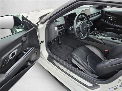 Used 2024 Toyota Supra Premium image 11