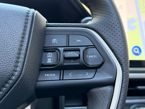 Used 2026 Toyota 4Runner Limited image 26