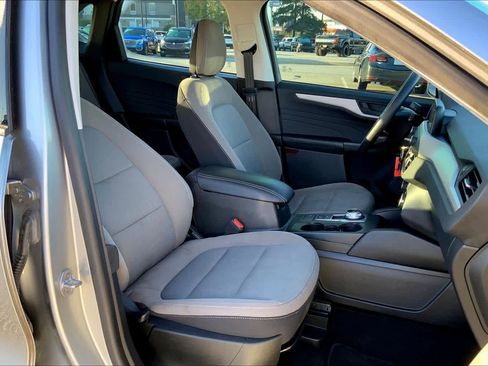 Certified 2022 Ford Escape S image 8