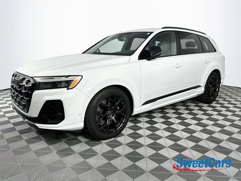 Used 2025 Audi SQ7 Premium Plus AWD/4WD image 3