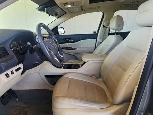 Used 2021 GMC Acadia Denali w/ Denali Technology Package FWD image 18