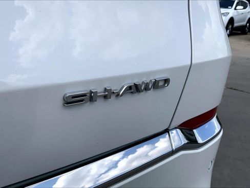 Used 2022 Acura MDX SH-AWD w/ Technology Package image 10