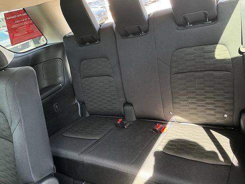 Certified 2025 Nissan Pathfinder SV image 26