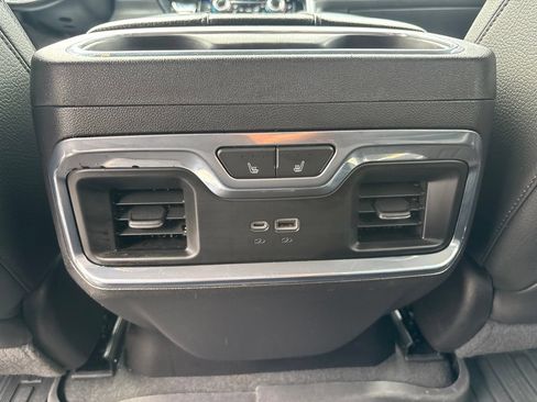 Used 2022 GMC Sierra 1500 Denali AWD/4WD image 28