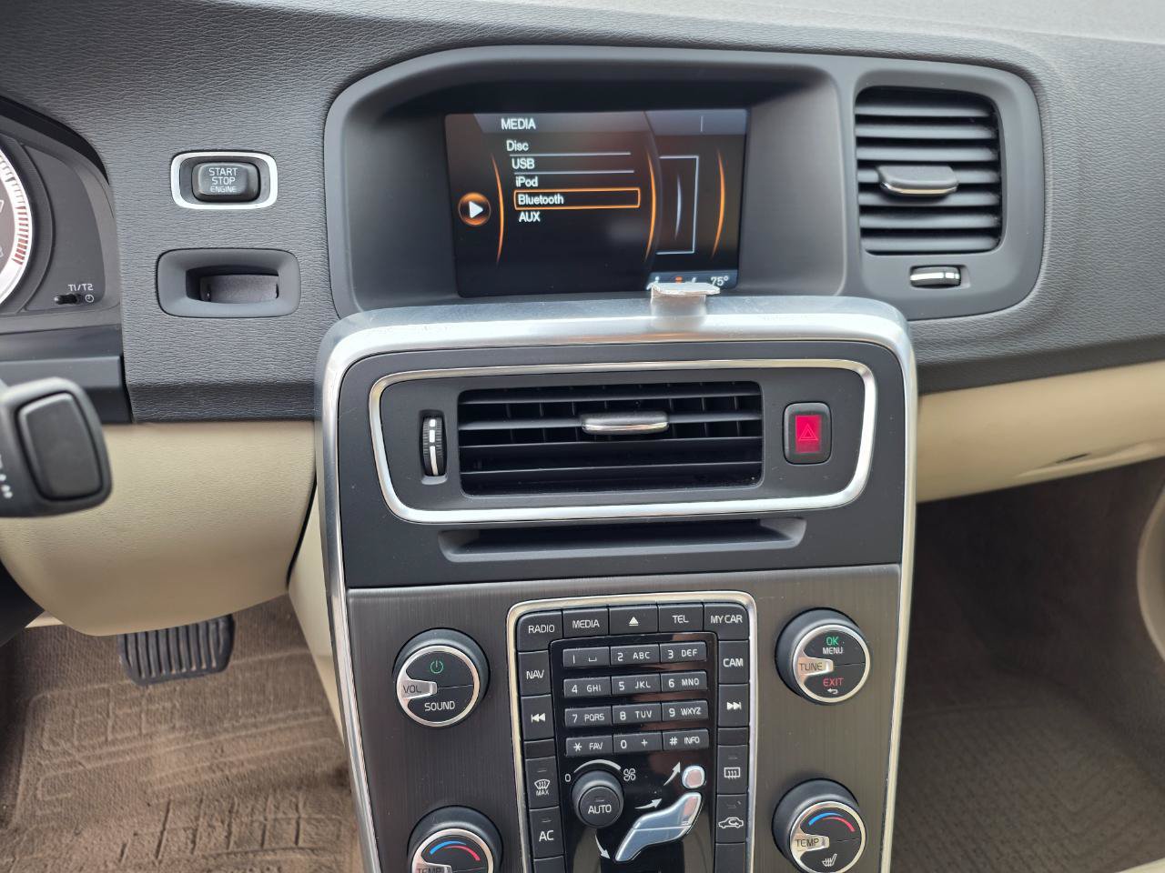 Used 2012 Volvo S60 T5 w/ Multimedia Pkg FWD image 22