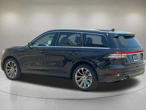 Certified 2023 Lincoln Aviator Grand Touring w/ Elements Package Plus AWD/4WD image 4