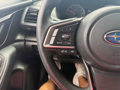 Used 2017 Subaru Impreza 2.0i AWD/4WD image 31