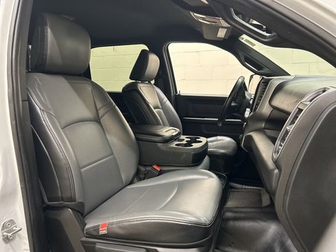 Used 2022 RAM 3500 Tradesman w/ Chrome Appearance Group image 10