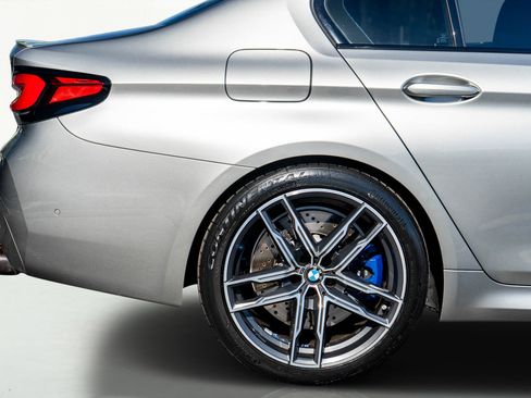 Used 2021 BMW M5 w/ Executive Package image 12