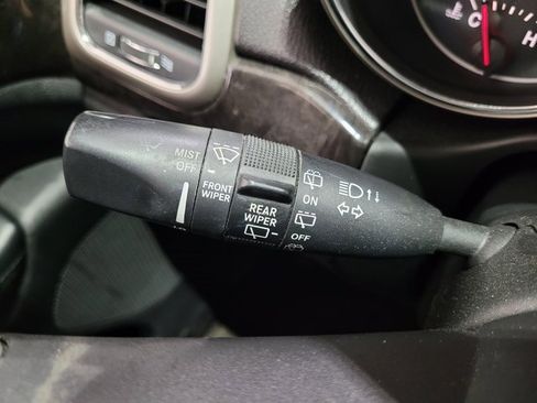 Used 2012 Jeep Grand Cherokee Altitude image 41