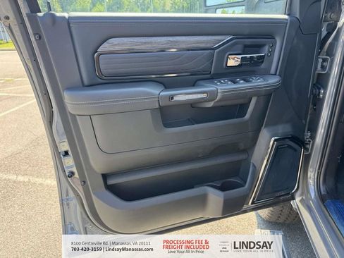 New 2026 RAM 2500 Limited AWD/4WD image 15