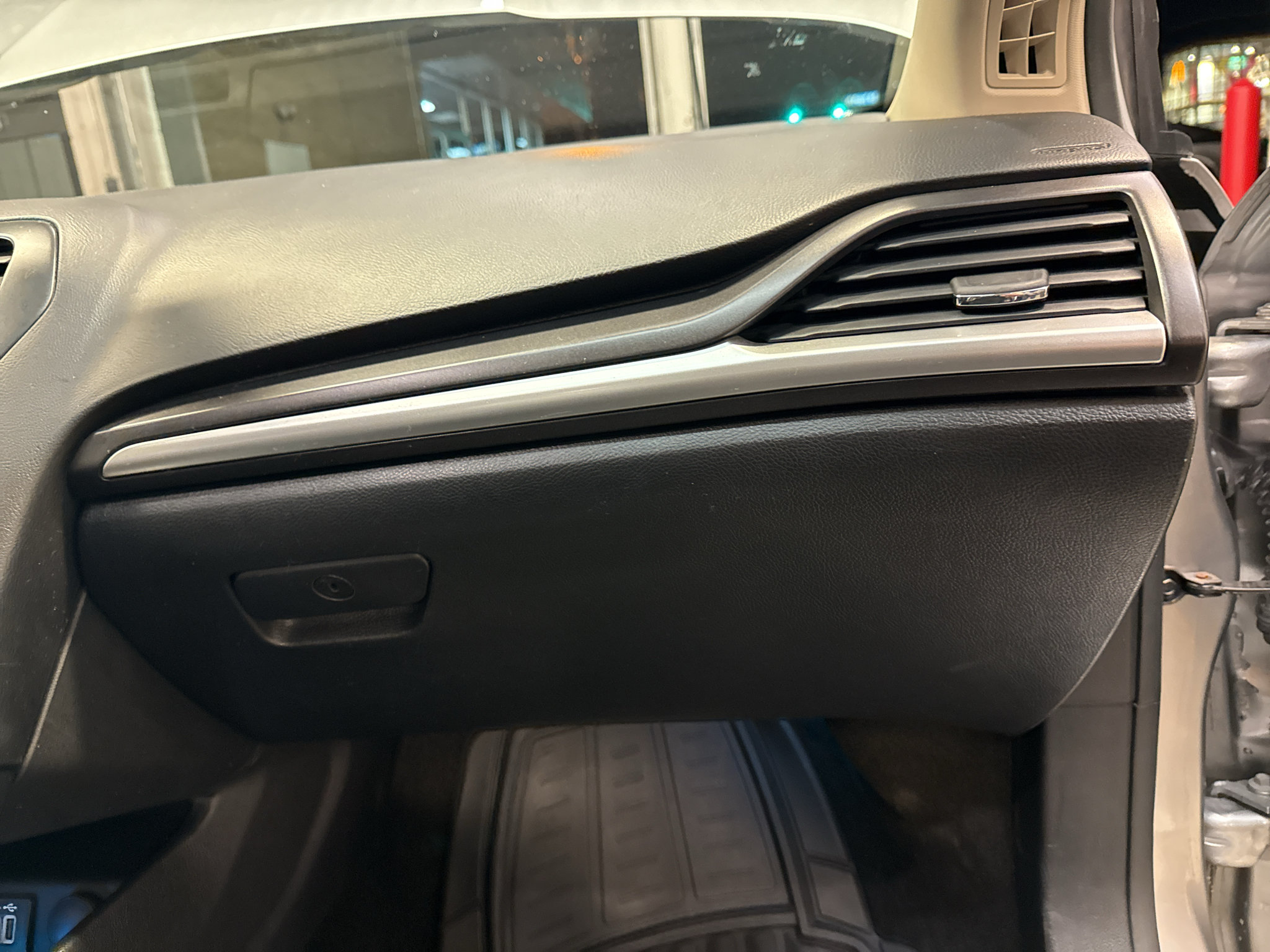 Used 2020 Ford Fusion Titanium FWD image 25