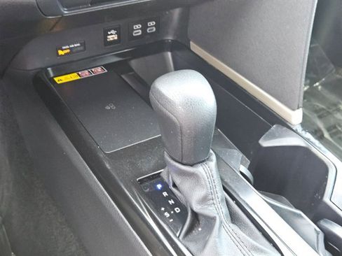 Used 2025 Toyota Camry LE FWD image 17