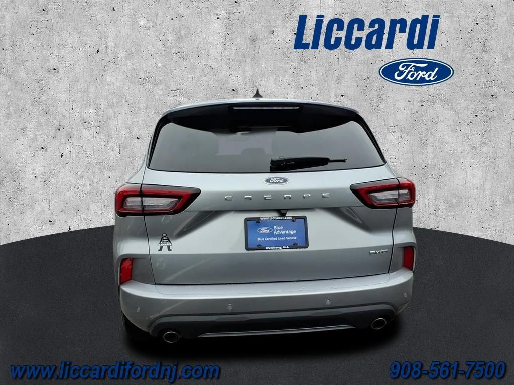 Certified 2023 Ford Escape ST-Line w/ Tech Pack #1 AWD/4WD image 4