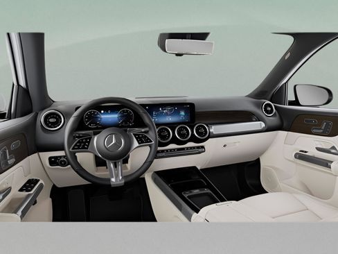 Used 2026 Mercedes-Benz GLB 250 image 41
