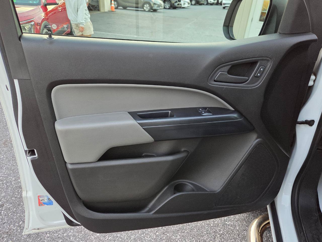 Used 2017 Chevrolet Colorado W/T w/ WT Convenience Package RWD image 12