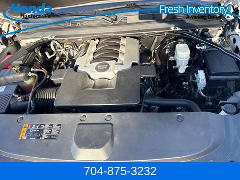 Used 2019 Cadillac Escalade Luxury image 26