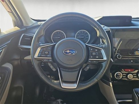 Used 2022 Subaru Forester Limited image 12
