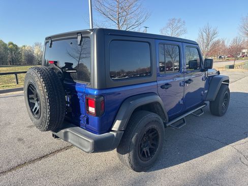 Used 2018 Jeep Wrangler Unlimited Sport S image 5