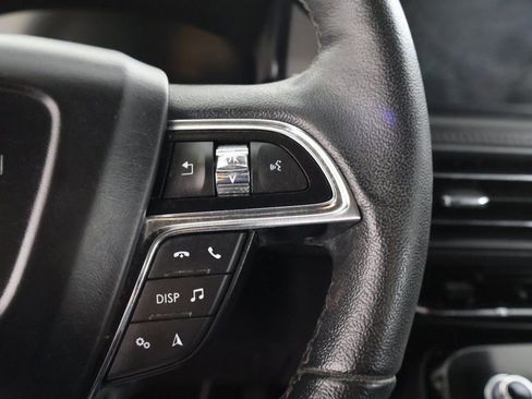 Used 2022 Lincoln Nautilus AWD image 42