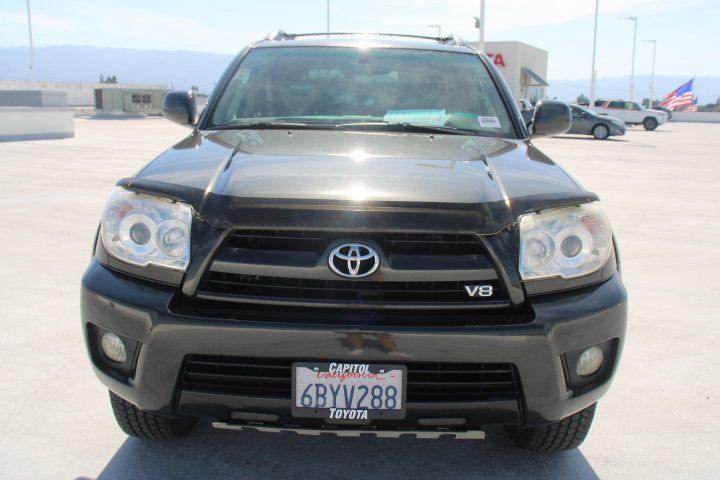 Used 2007 Toyota 4Runner Limited AWD/4WD image 8